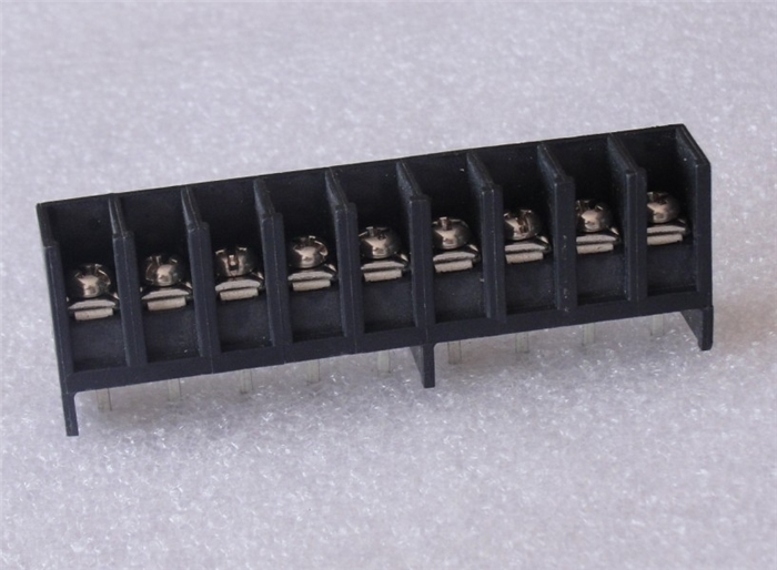 变频器接线端子