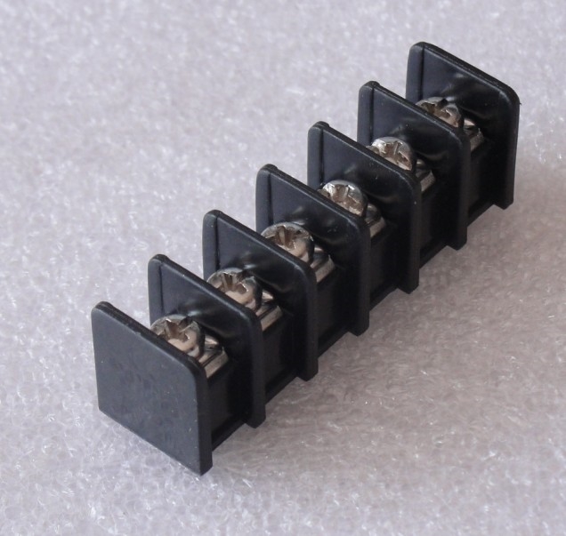 变频器接线端子